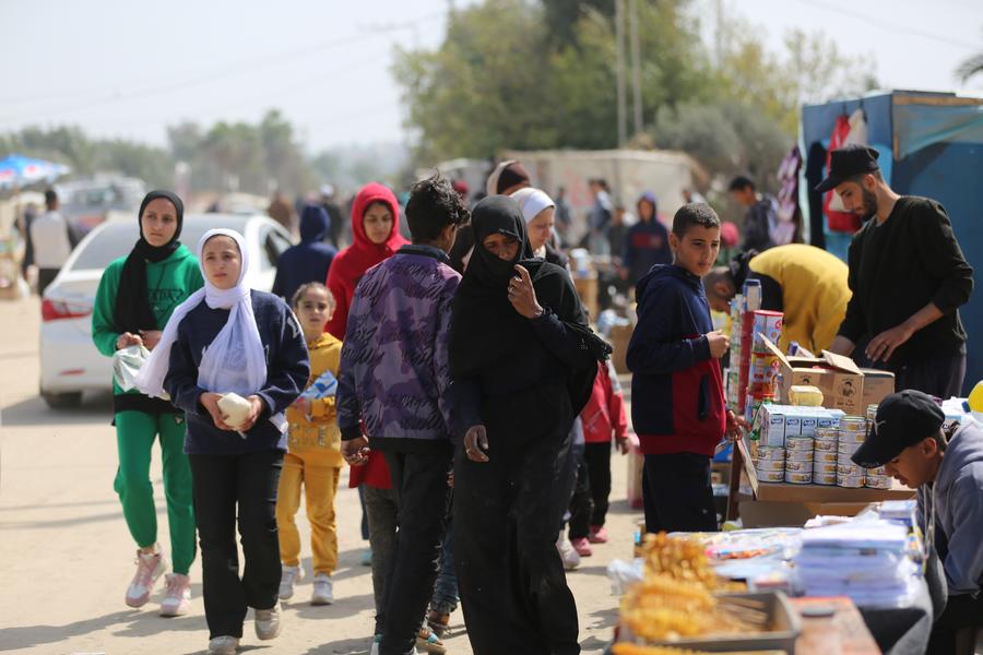 مسؤولة عربية: المرأة في قطاع غزة تعيش 