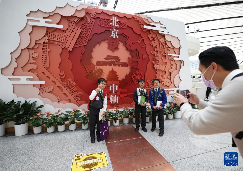 افتتاح خط جوي جديد بين بكين وهونغ كونغ