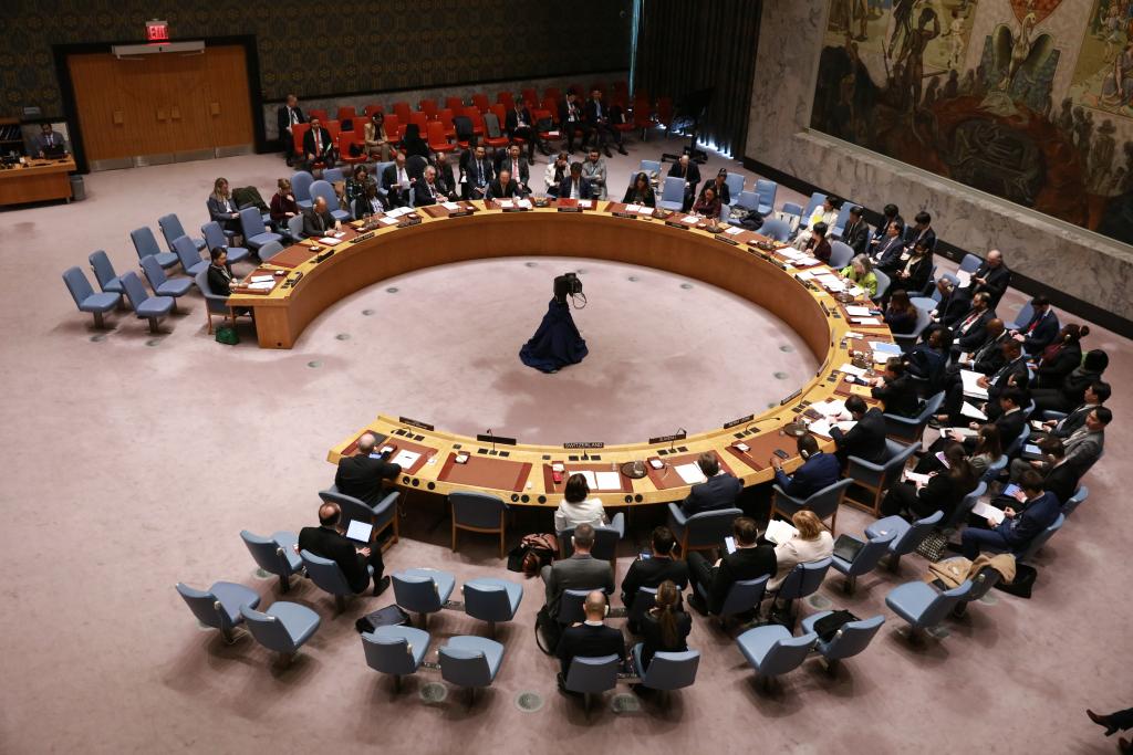 الأمين العام للأمم المتحدة يدعو الدول الحائزة للأسلحة النووية إلى دعم نزع السلاح