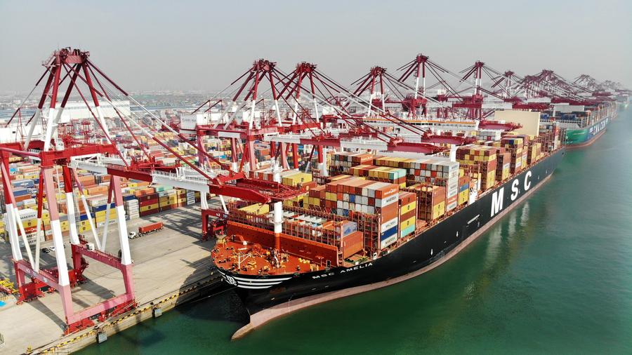 ارتفاع التجارة الخارجية للصين بنسبة 5 بالمئة خلال الربع الأول من 2024