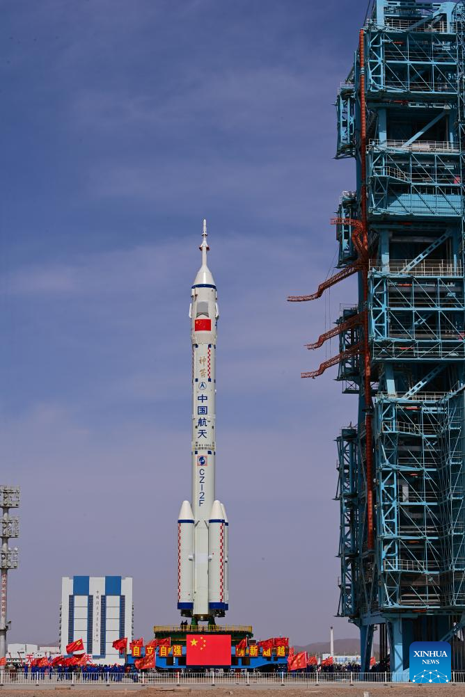 الصين ستطلق سفينة الفضاء المأهولة