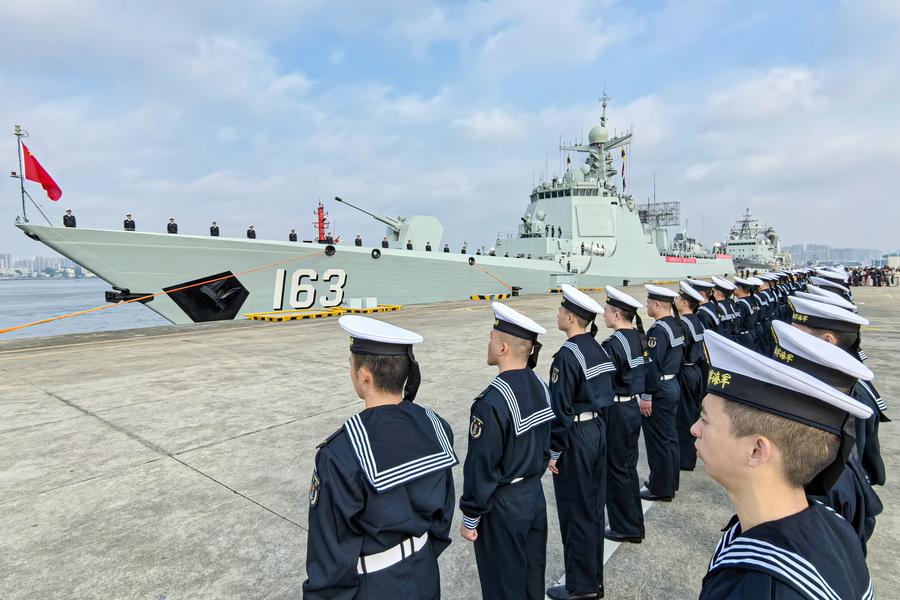 القوات البحرية لجيش التحرير الشعبي الصيني تحتفل بالذكرى الـ75 لتأسيسها