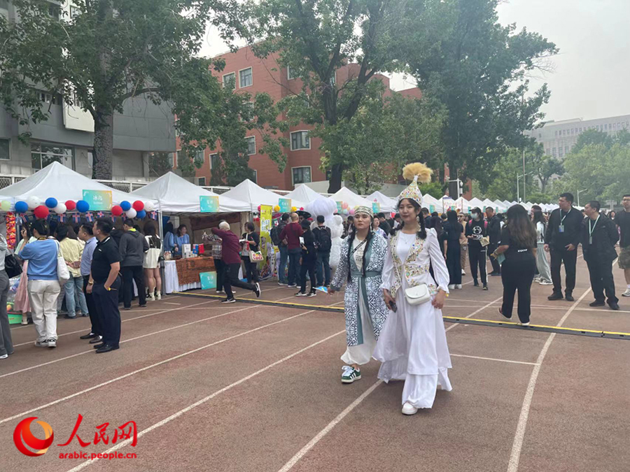 جامعة بكين للغات تحتضن الدورة التاسعة عشرة من مهرجان الثقافة العالمي