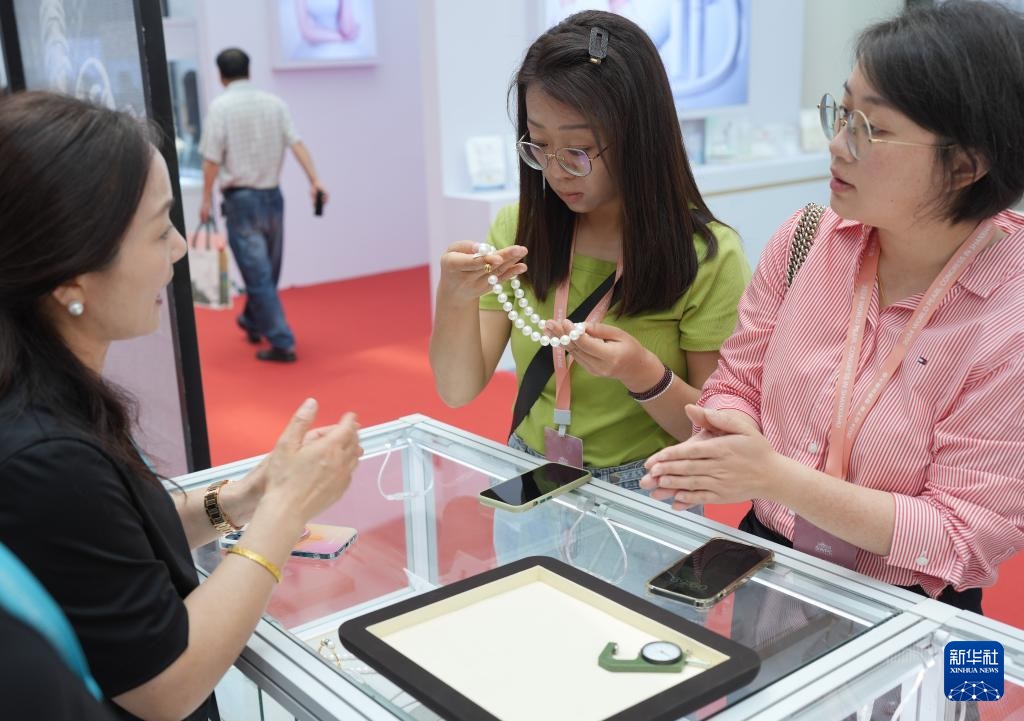 افتتاح مؤتمر اللؤلؤ العالمي في تشوجي بمقاطعة تشجيانغ