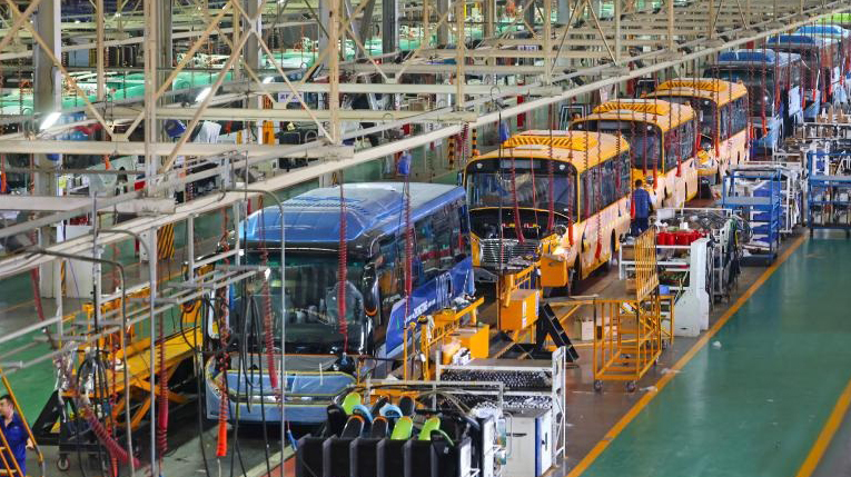 زيادة في صادارت حافلات تشونغ تونغ نحو سوقيْ وسط آسيا والشرق الأوسط