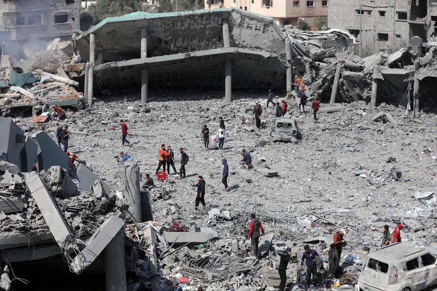 قادة مصر وفرنسا والأردن يبحثون هاتفيا مع ترامب سبل وقف إطلاق النار في غزة