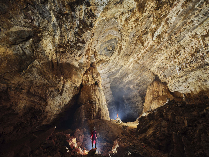 يعود إلى 480 مليون سنة، فريق حفر يعثر على عالم جيولوجي خفي بالمصادفة