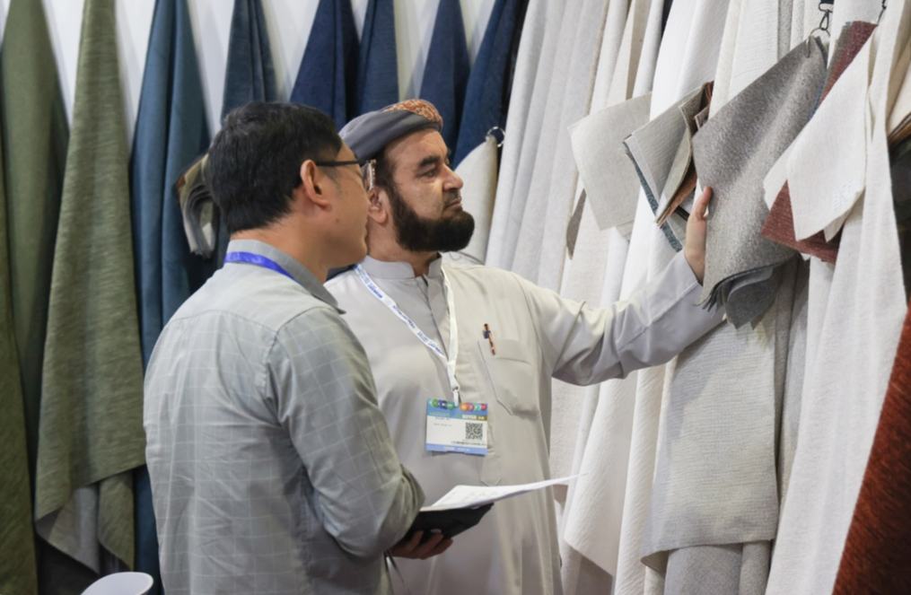 نحو 700 شركة تسجل حضورها في المعرض الصيني الإماراتي للشركات المصدّرة