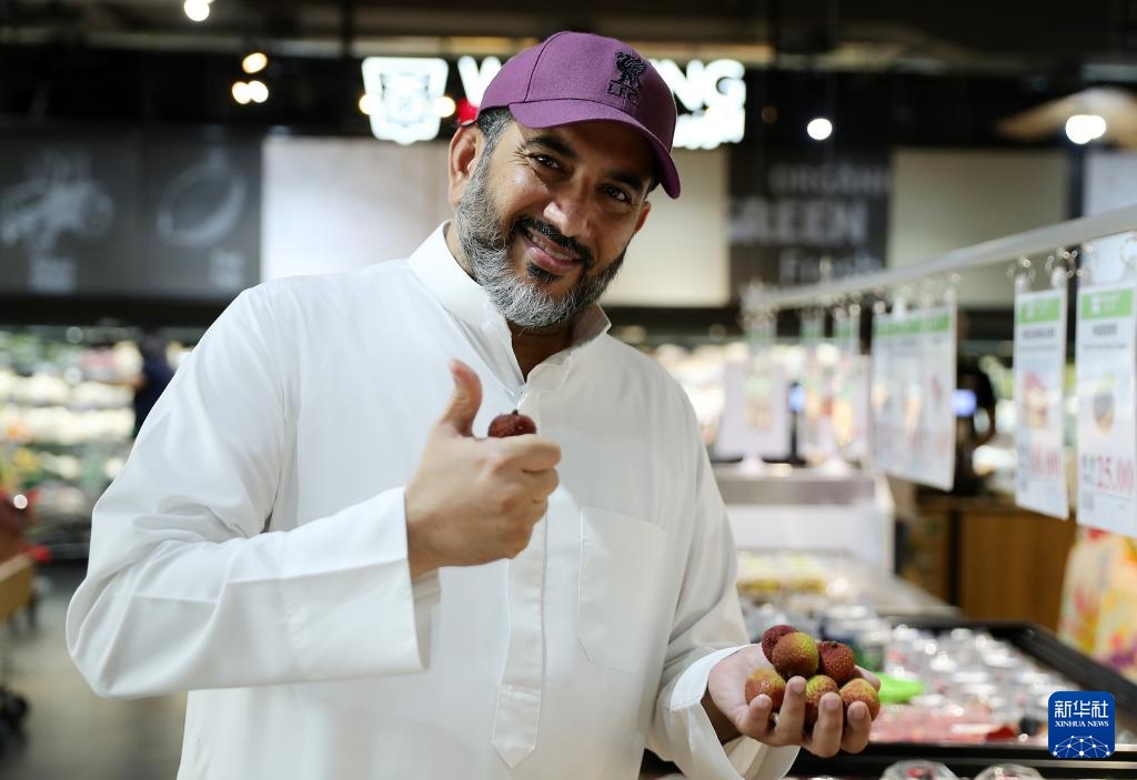 ليتشي لينغنان يصل طازجا إلى سلال المستهلكين في دبي