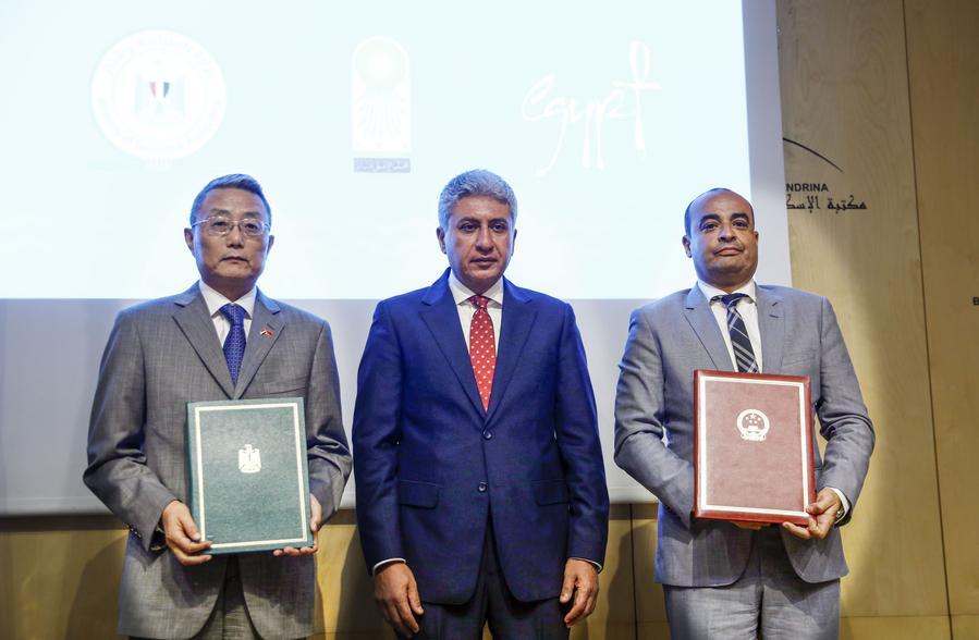 الصين ومصر توقعان مذكرة تفاهم بشأن الآثار البحرية وحماية التراث الثقافي المغمور بالمياه