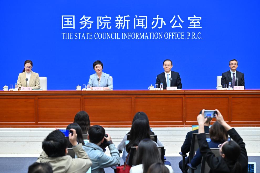 عدد الوظائف الحضرية الجديدة في الصين منذ عام 2021 يتجاوز الهدف المحدد