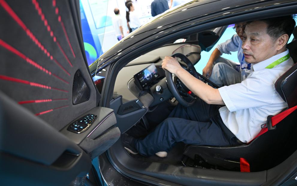 الصورة: المؤتمر العالمي لمركبات الطاقة الجديدة 2025 في جنوبي الصين