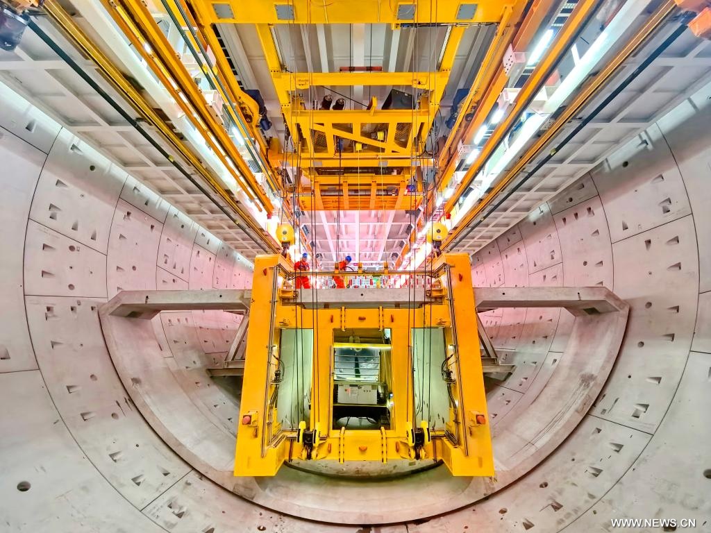 مشروع نفق هايتاي لعبور نهر اليانغتسي في الصين