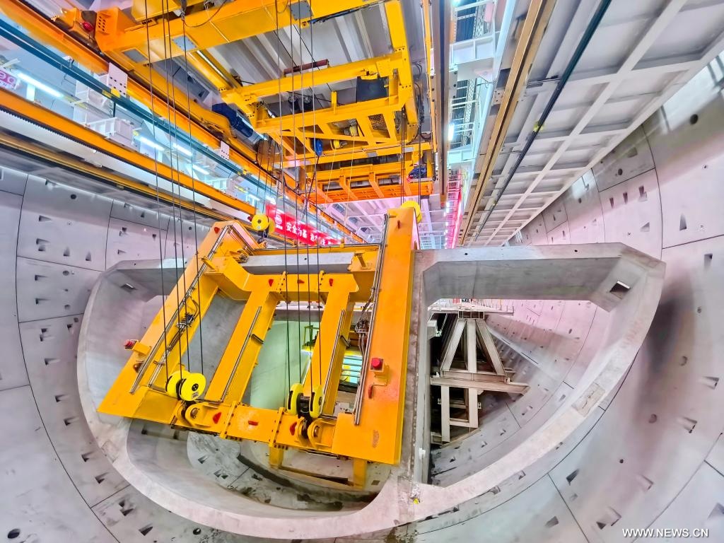 مشروع نفق هايتاي لعبور نهر اليانغتسي في الصين