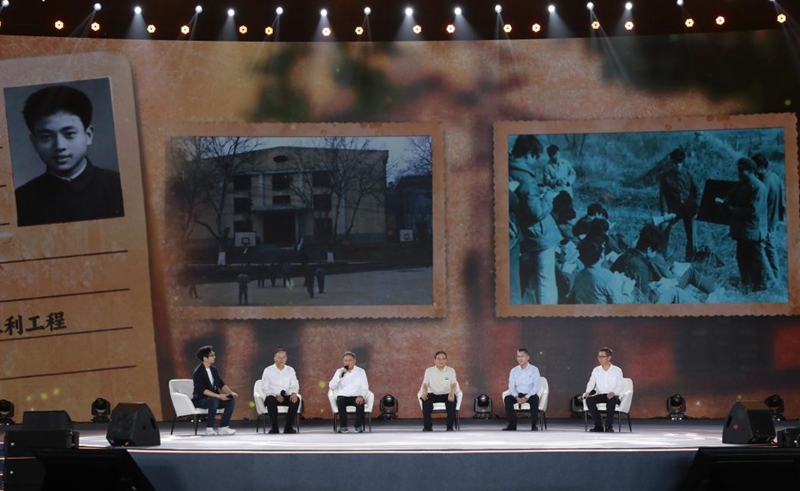 جامعة هوهاي تقيم فعالية على الإنترنت لسنة 2025 بعنوان "الشباب الصيني يكتب فصلا جديدا رائعا على أرض الوطن"