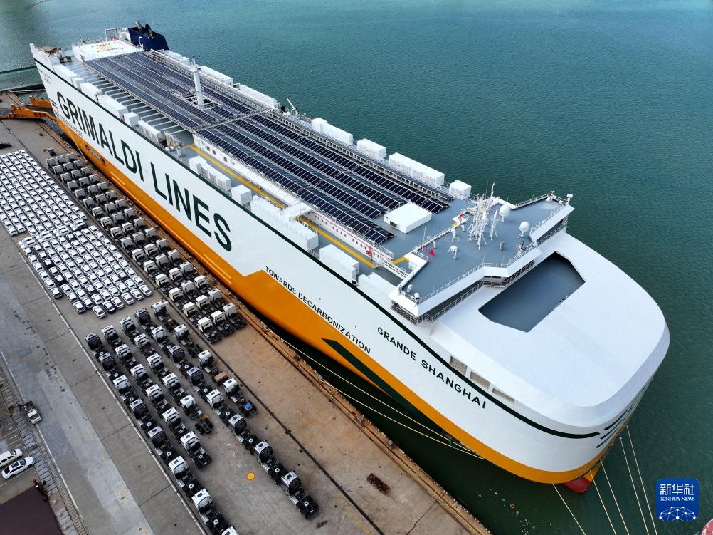 ارتفاع إنتاج ومبيعات سيارات الطاقة الجديدة في الصين خلال فترة يناير-سبتمبر