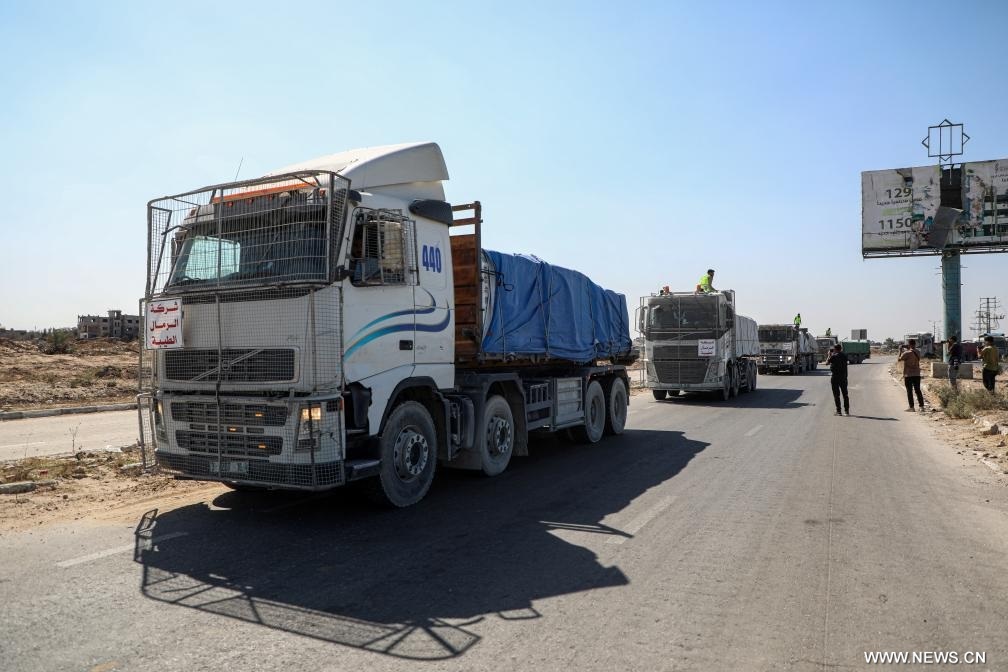 إمدادات إغاثية تصل إلى قطاع غزة