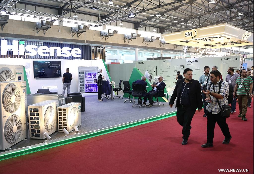 تقرير إخباري: شركات أجنبية تتطلع إلى سوق إعادة الإعمار في سوريا وسط وجود تحديات