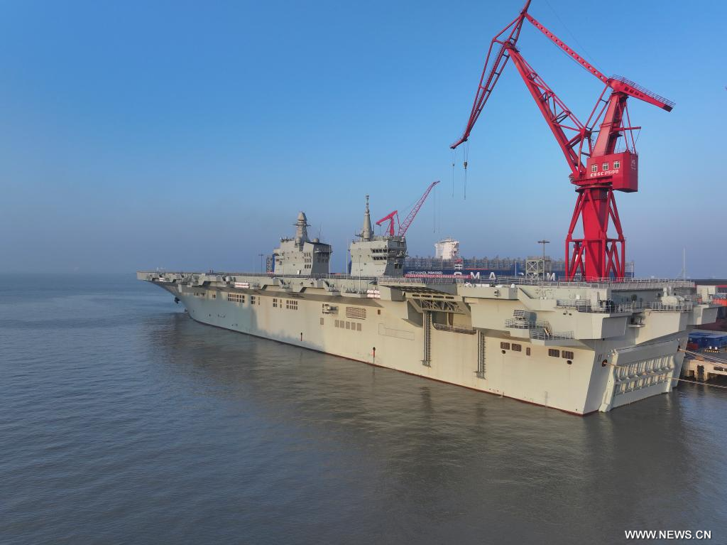 السفينة "سيتشوان"...أول سفينة هجومية برمائية من طراز "076" تابعة للقوات البحرية لجيش التحرير الشعبي الصيني تجري أولى تجاربها البحرية