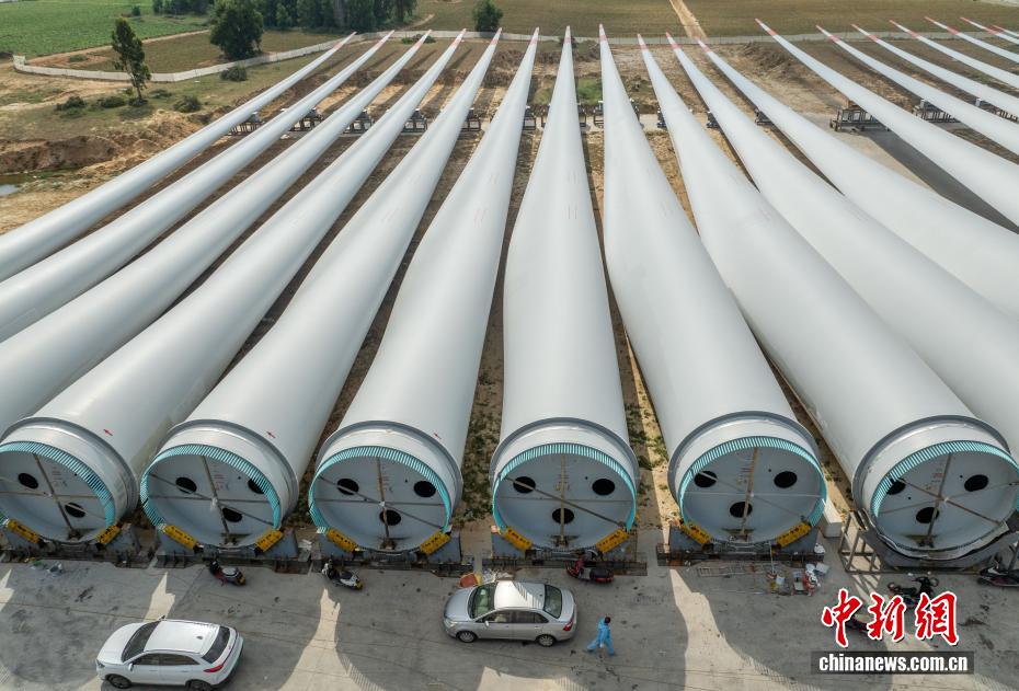 هاينان تصنّع أضخم شفرة لتوربينات الرياح في العالم بقطر دوار يبلغ 292 مترا