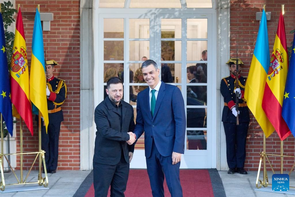 إسبانيا تعلن عن حزمة مساعدات لأوكرانيا