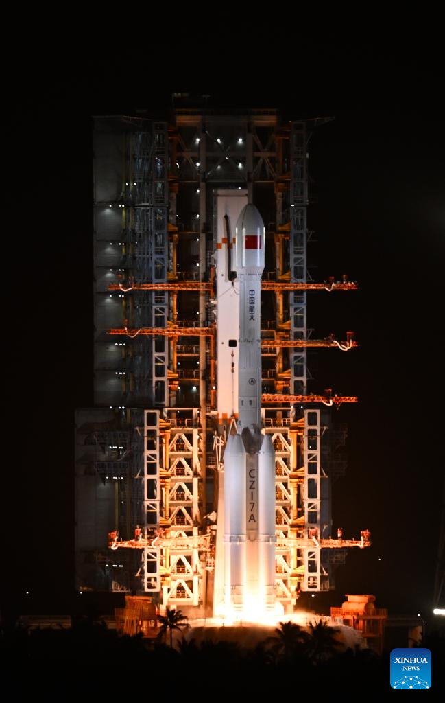 الصين تطلق قمرا صناعيا جديدا إلى الفضاء