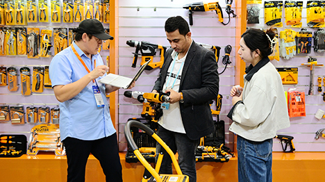 "سوبر ماركت العالم" تسجل رقما قياسيا في حجم التجارة يتجاوز 700 مليار يوان من يناير حتى أكتوبر