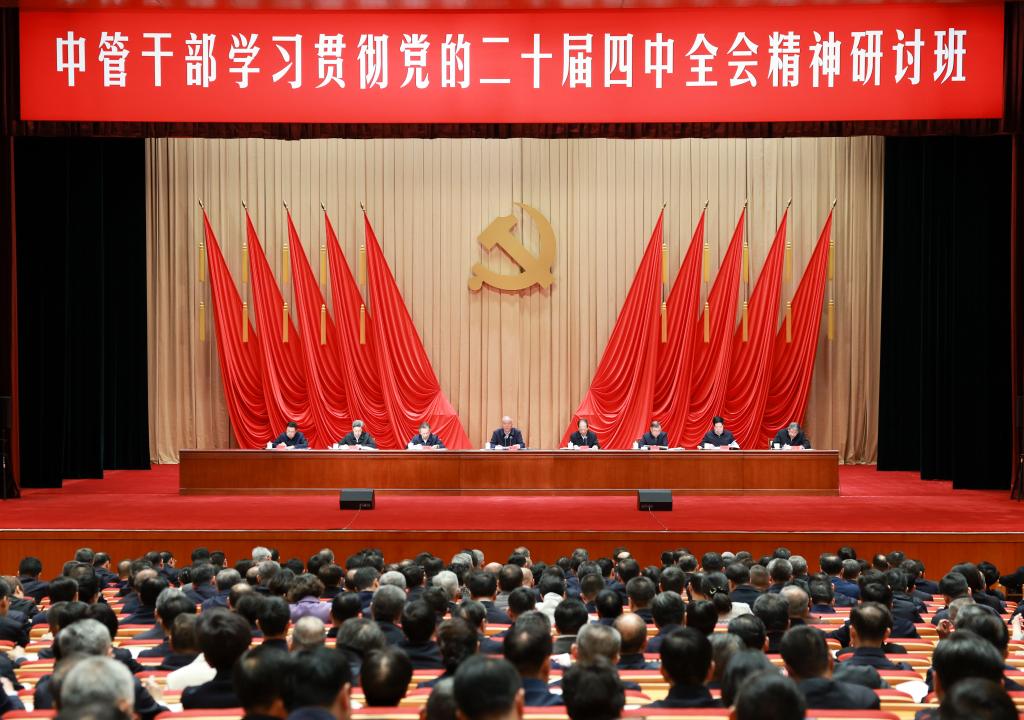 مسؤول بارز في الحزب الشيوعي الصيني يحث على التخطيط السليم لفترة الخطة الخمسية الـ15