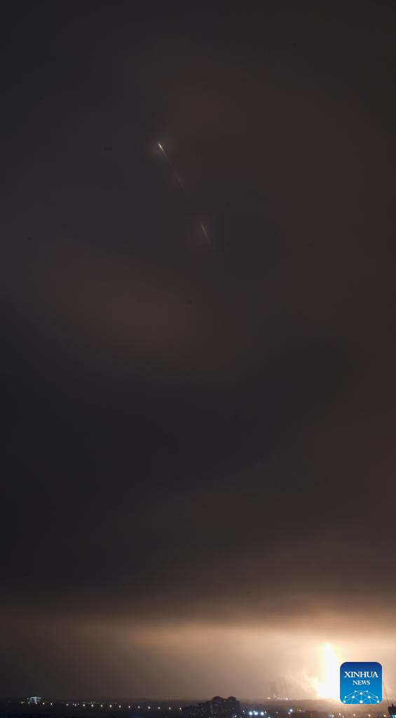 الصين تطلق قمرا صناعيا جديدا لاختبار تكنولوجيا الاتصالات