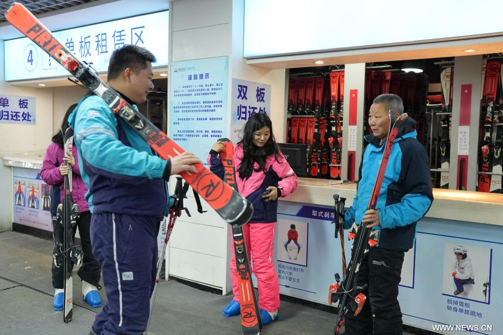 تطور صناعة الجليد والثلج في مقاطعة تشجيانغ بشرقي الصين