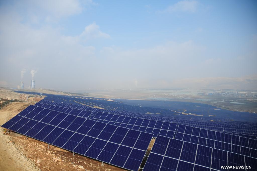 مصنع أسمنت شيدته شركة صينية يسهم في جهود الإعمار والتنمية بالعراق