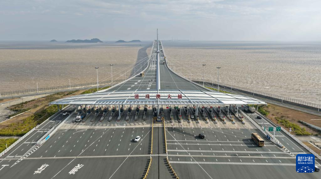 100 مليون رحلة عبر جسر هونغ كونغ-تشوهاي-ماكاو تشير إلى زيادة الترابط في منطقة الخليج الكبرى