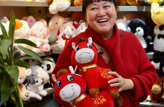 "الحصان الباكي" .. لعبة مصنوعة في ييوو تصبح منتجًا رائجًا بشكل غير متوقع