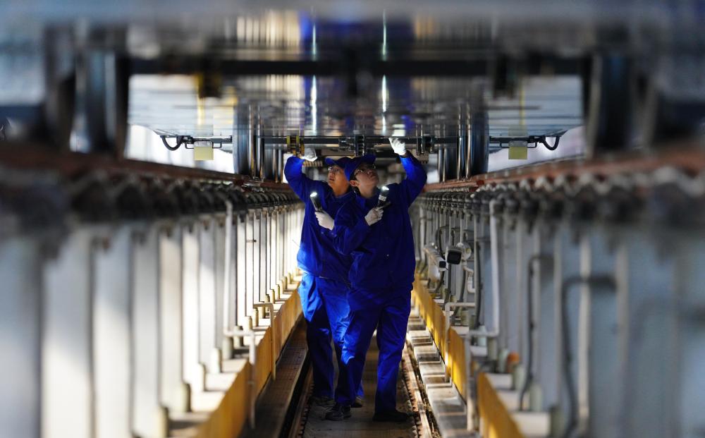 الصورة: تحضيرات مكثفة لخدمة موسم ذروة السفر خلال عيد الربيع الصيني