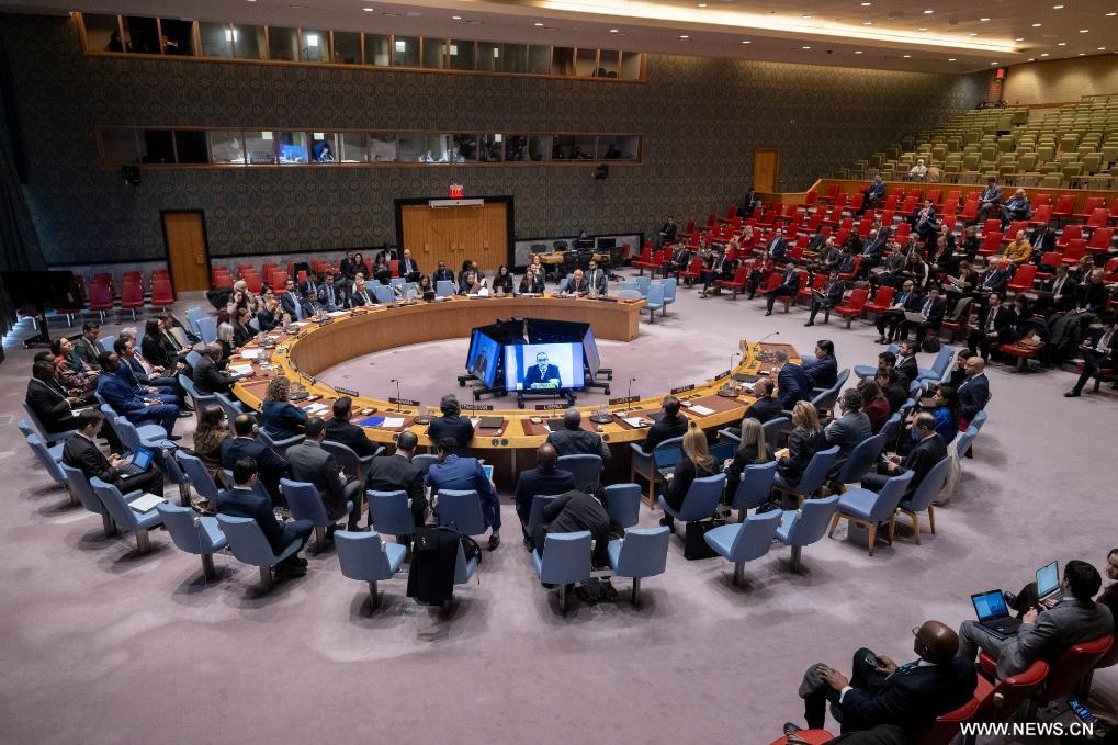 مبعوث أممي يرى نقطة تحول محتملة لغزة ويحذر من حالة عدم اليقين