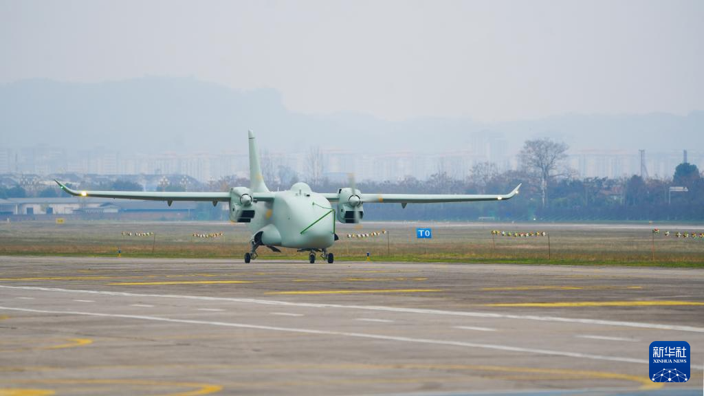 طائرة شحن هجينة صينية دون طيار تنجز رحلتها الأولى