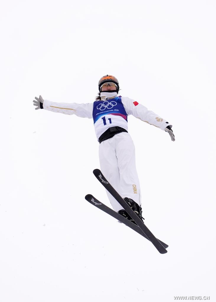 مسابقة القفزات الهوائية للفرق المختلطة في التزلج الحر بأولمبياد ميلانو-كورتينا 2026