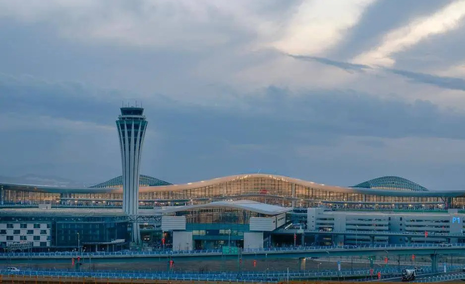 مطار تيانشان الدولي في شينجيانغ يعتمد رقائق صينية الصنع في أنظمته التقنية