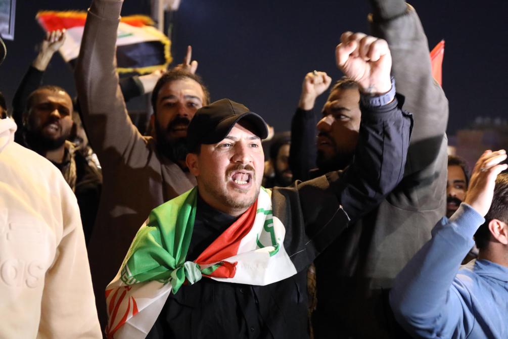 الصورة: مظاهرة في العراق احتجاجا على الهجمات الأمريكية‑الإسرائيلية ضد إيران