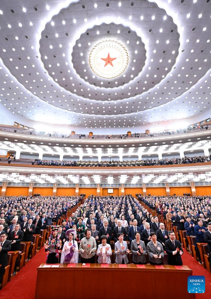 أعلى هيئة استشارية سياسية في الصين تعقد الجلسة الختامية لدورتها السنوية