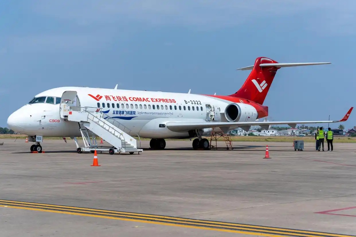 الصين تبدأ تشغيل أول "مستشفى طائرات من طراز C909" هذا العام