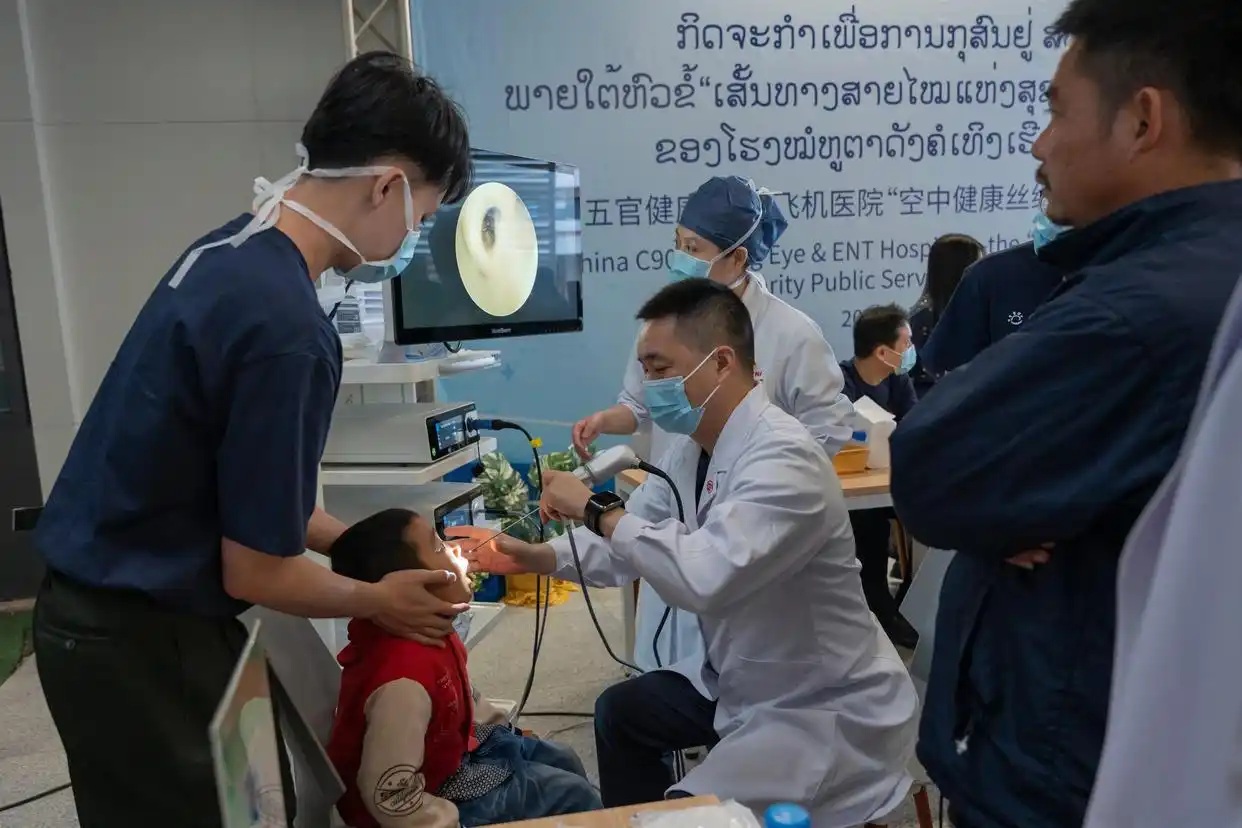 الصين تبدأ تشغيل أول 