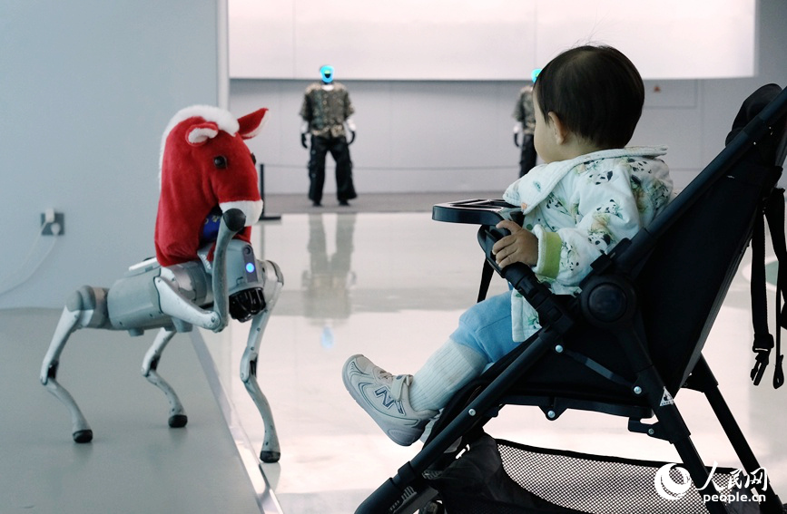 ميدان تدريب الروبوتات في تشنغتشو: تحويل 