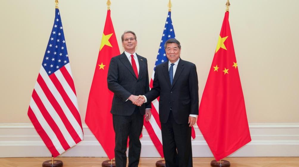 الصين والولايات المتحدة تعقدان محادثات صريحة ومتعمقة وبناءة بشأن القضايا الاقتصادية والتجارية