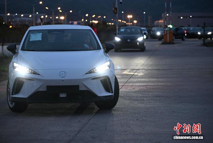 ميناء نينغده، بوابة لتصدير السيارات الصينية برّا