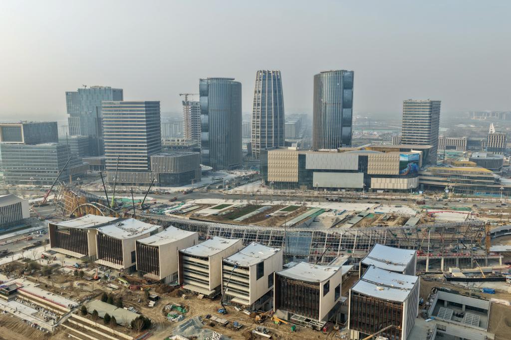 الصورة: أعمال بناء منطقة شيونغآن الجديدة بالصين