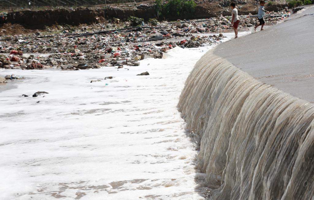 الصورة: هطول أمطار غزيرة في صنعاء