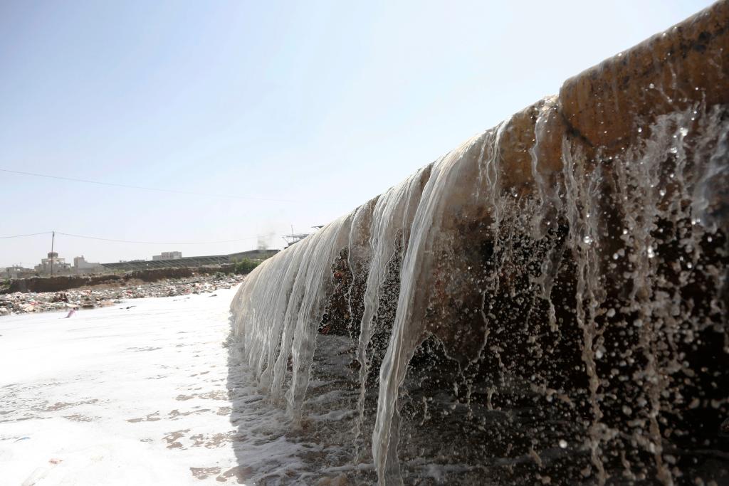 الصورة: هطول أمطار غزيرة في صنعاء