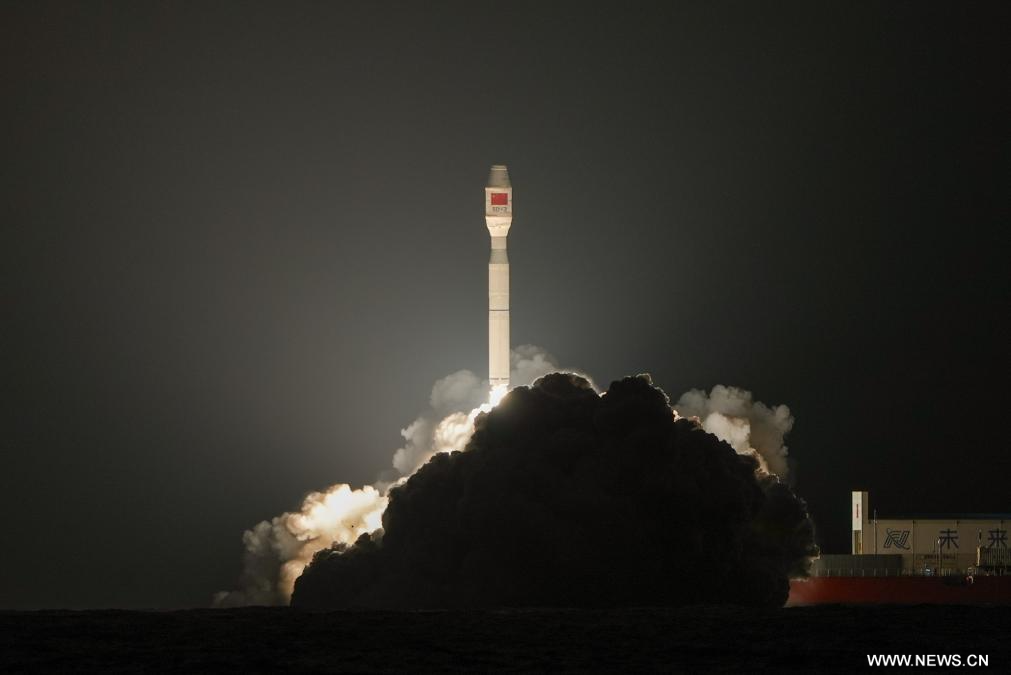 الصين تنجح في إطلاق قمر صناعي تجريبي لدعم تكنولوجيا الإنترنت عبر الأقمار الصناعية