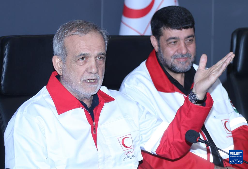 الرئيس: لا توجد قوة قادرة على إجبار الأمة الإيرانية على الاستسلام